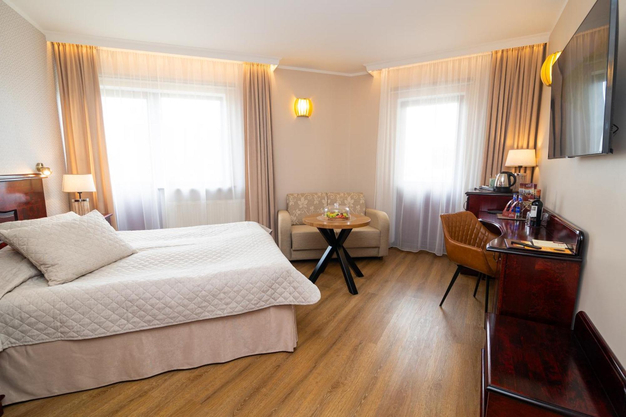 Legend Hotel 3*