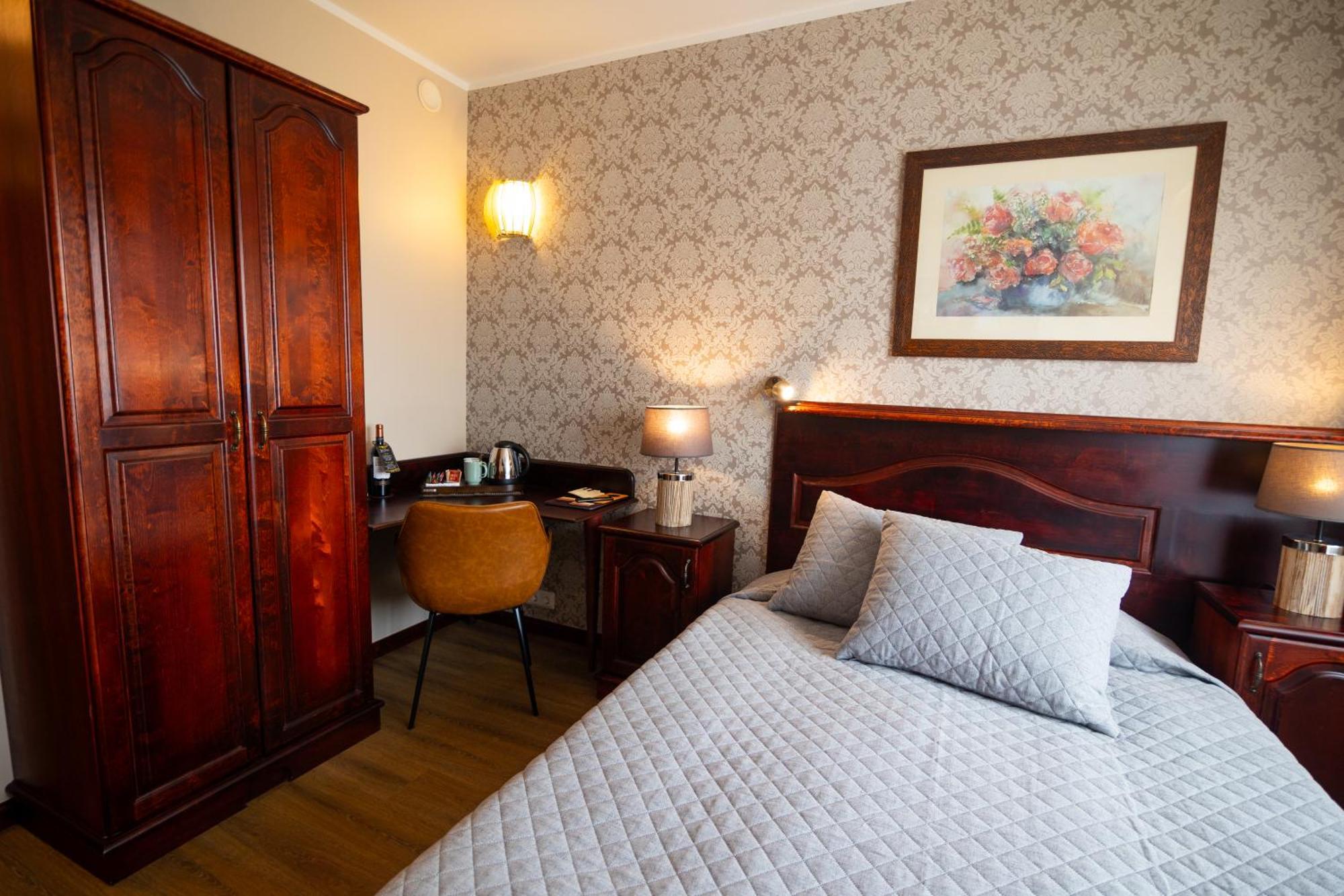 Legend Hotel 3*